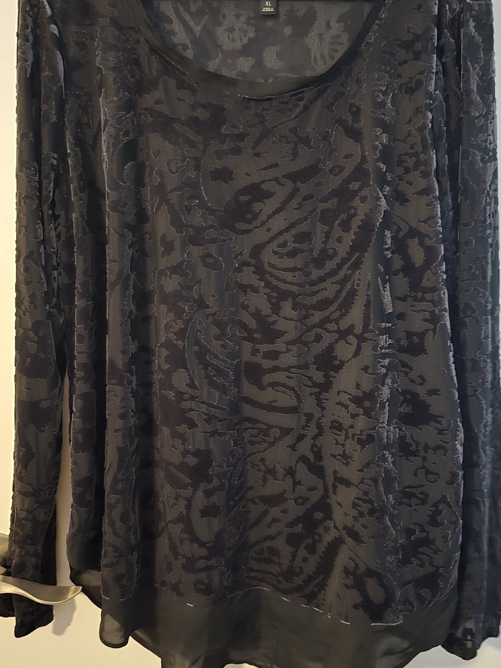 Simply Vera Vera Wang Black Sheer Burnout Scoop-Neck Blouse